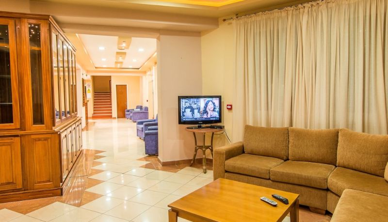 Hall - Perkes Hotel