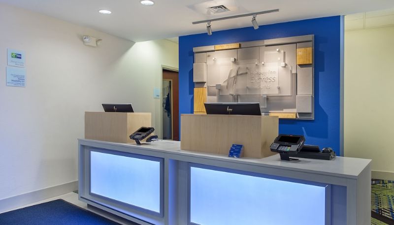Rezeption - Holiday Inn Express & Suites LEBANON-NASHVILLE AREA by IHG