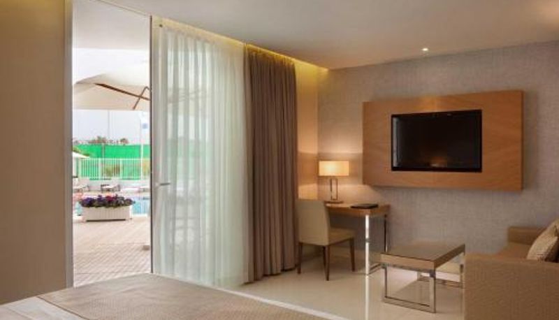 Room - Herbert Samuel The Reef Eilat