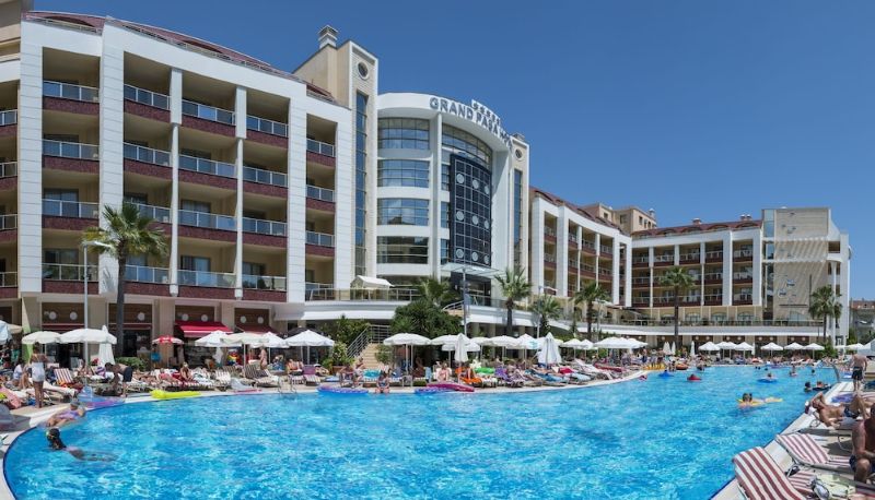 Basen - Grand Pasa Hotel - All Inclusive