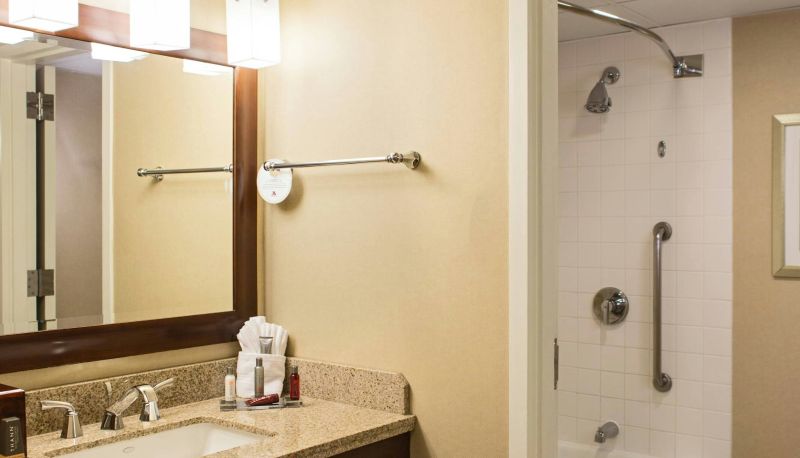 Zimmer - Washington Dulles Airport Marriott