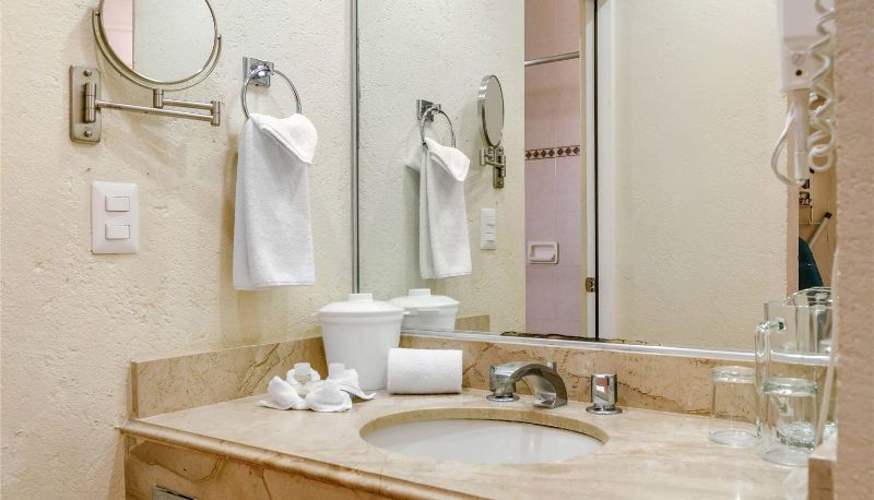 Room - Comfort Inn Tampico