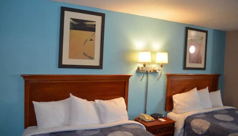 Standart oda - Hyannis Host Inn