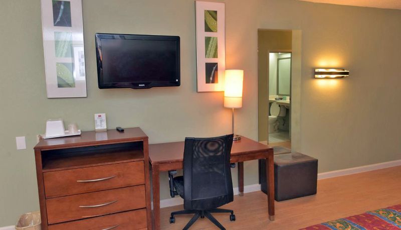 Camera - Red Carpet Inn and Suites Houston Gulf Fwy