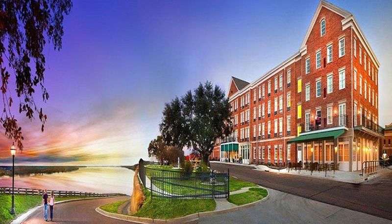 Außenansicht - Natchez Grand Hotel