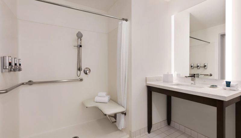 Habitación - Four Points by Sheraton Sacramento International Airport