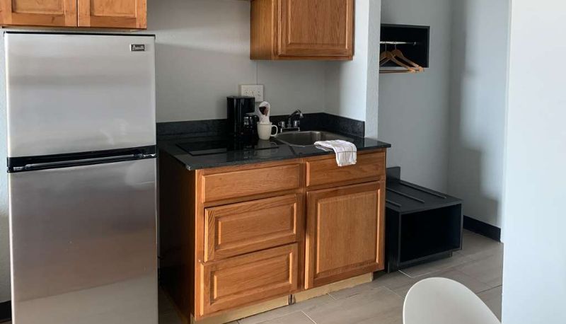 Suite - Studio 6 Lincoln