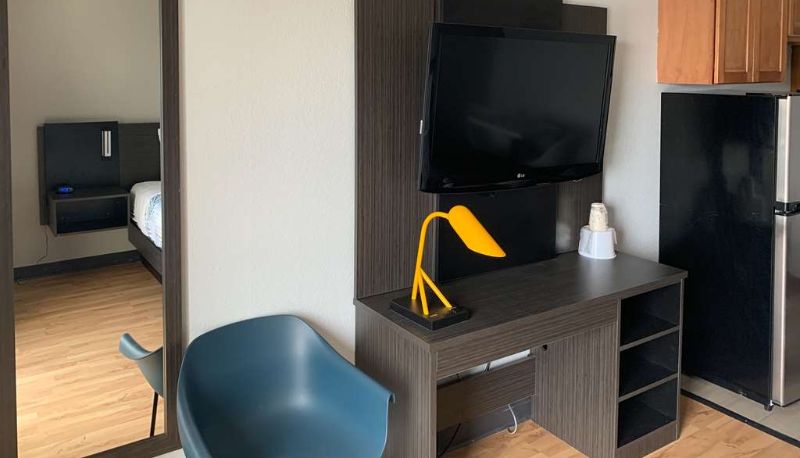 Suite - Studio 6 Lincoln