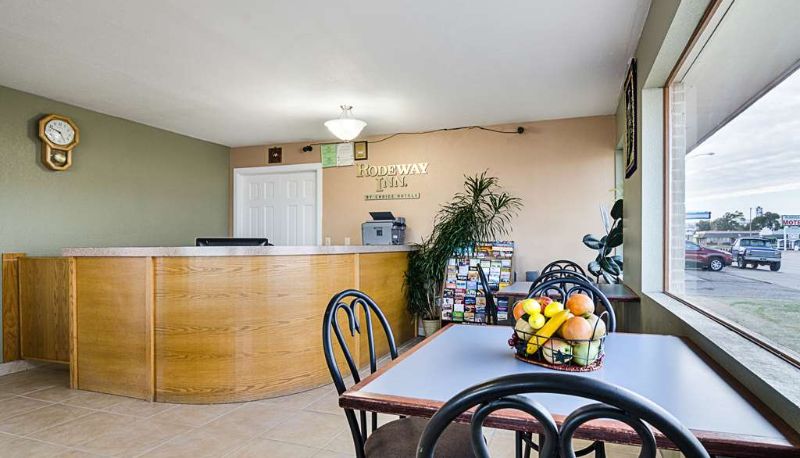 Hall - Rodeway Inn Liberal