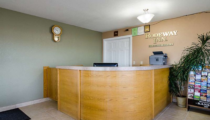 Hall - Rodeway Inn Liberal