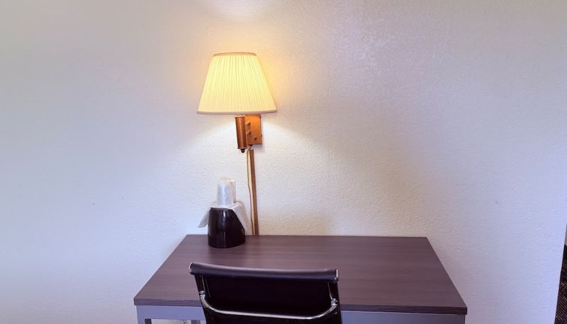 Standart oda - Midtown Inn Beaumont TX near I-10
