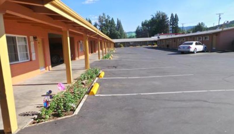 Informação - Relax Inn Yreka