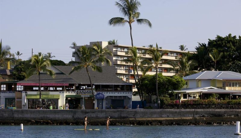 Vista exterior - Kona Seaside Hotel