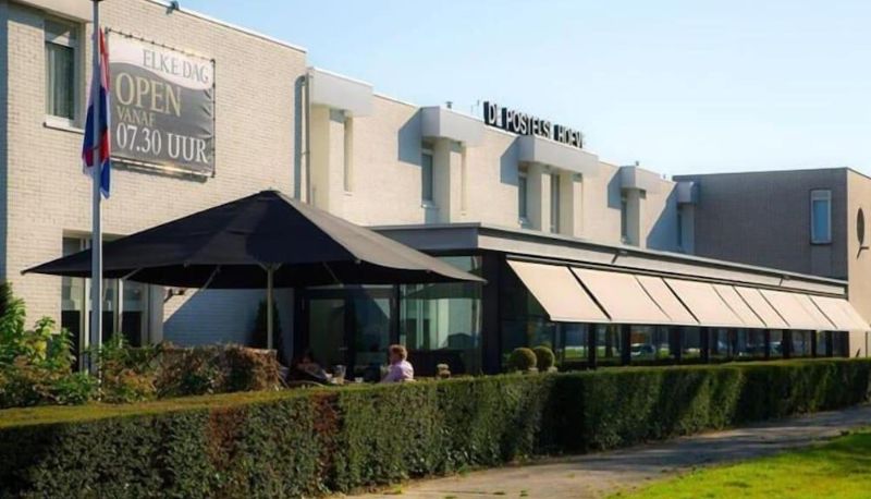 Buitenruimte van het hotel - De Postelse Hoeve