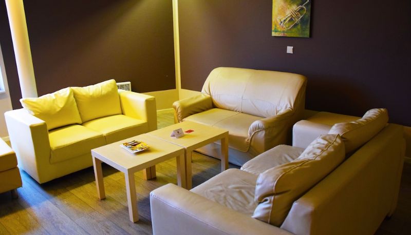 Daire - Ambassador Suites Antwerp