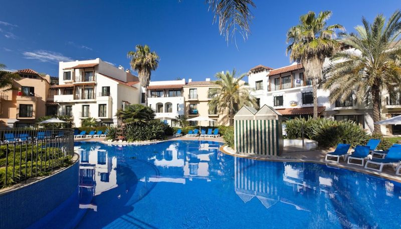 Havuz - Hotel PortAventura - Includes unlimited access to PortAventura Park & 1 day access to Ferrari Land
