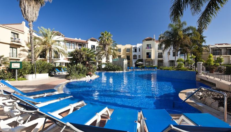 Havuz - Hotel PortAventura - Includes unlimited access to PortAventura Park & 1 day access to Ferrari Land