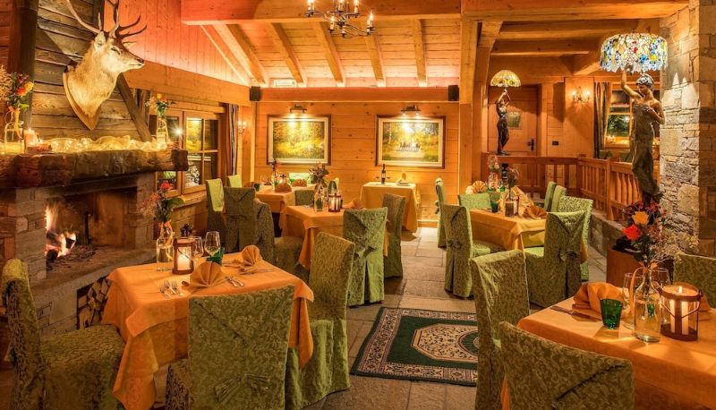 Restaurant - Park Chalet Village