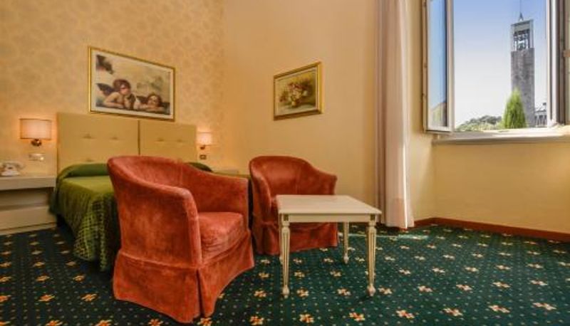 Driepersoonskamer - Grand Hotel Plaza & Locanda Maggiore