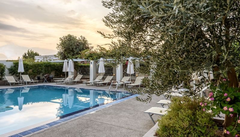 Havuz - Nissia Kamares Hotel Apartments