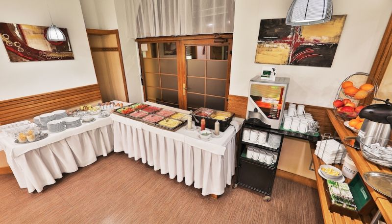 Info - Hotel Attic