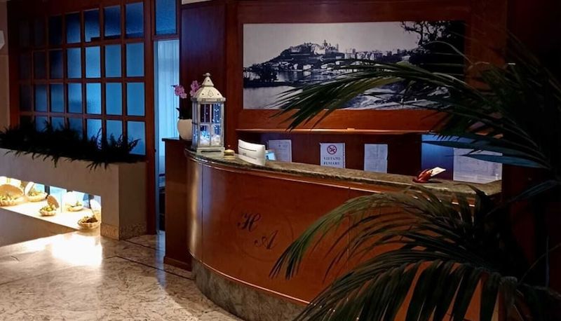 Recepción - Hotel Ariston