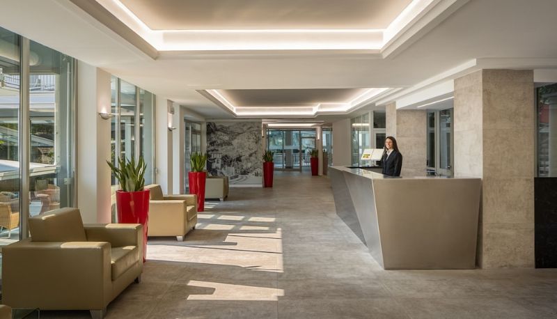 Recepción - Hotel Continental - Tonelli Hotels TonelliHotels