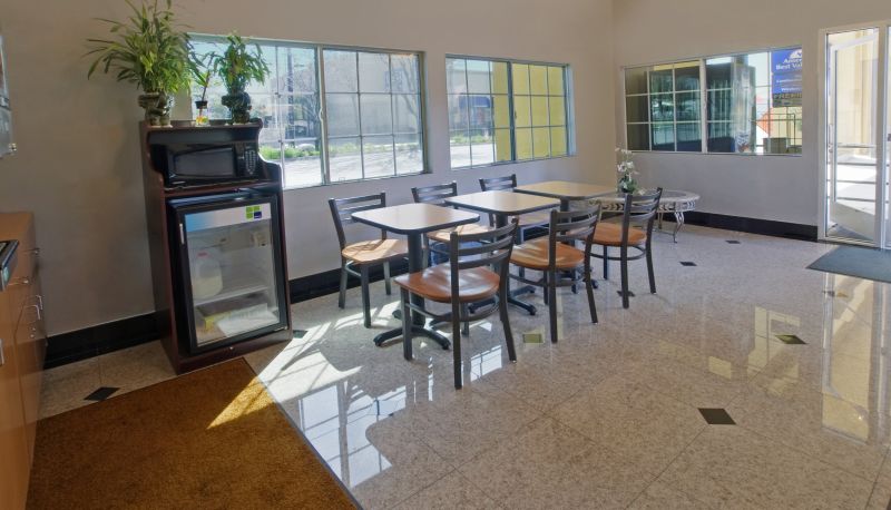 Salle de conférence - Americas Best Value Inn Azusa Pasadena