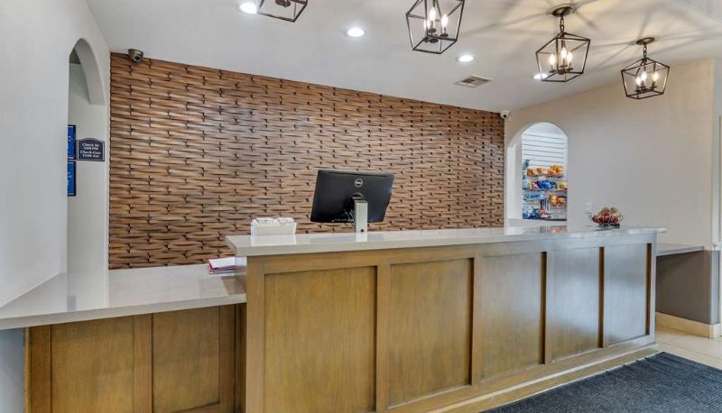 Hal - Best Western Sugarland Inn