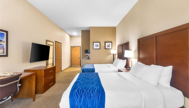 Camera - Comfort Inn & Suites Sikeston I-55