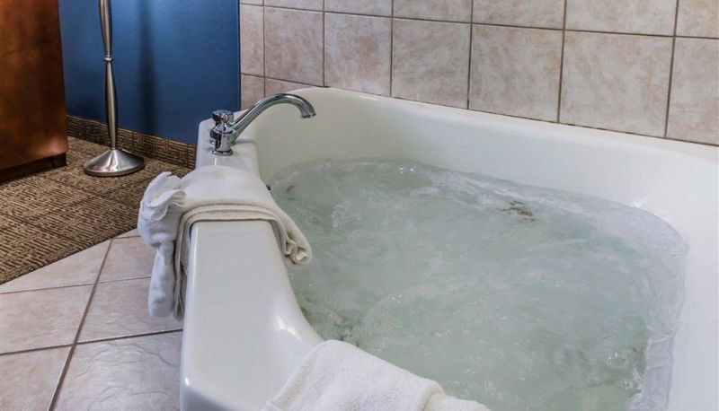 Zimmer - Quality Inn Belle Vernon