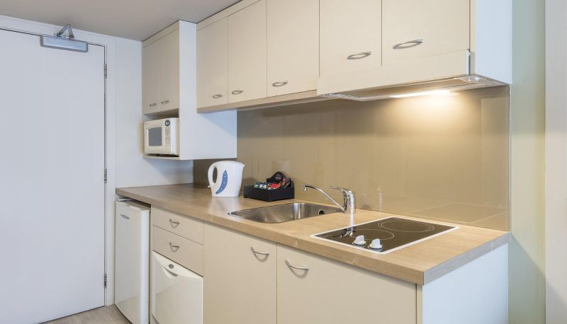 Zimmer - Auckland City Hotel Hobson St
