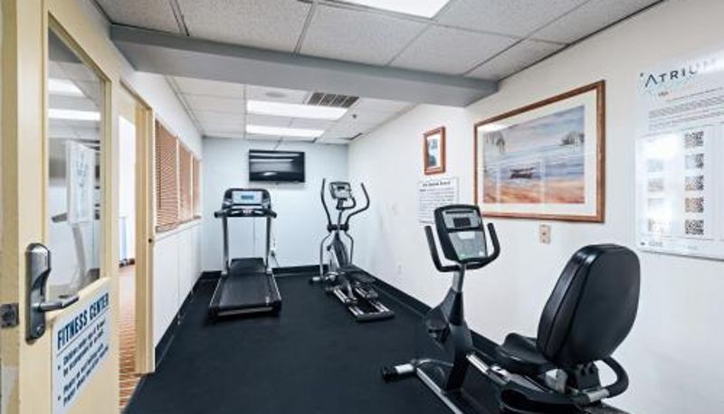 Zona de bienestar y gimnasio - Virginia Beach by Vacatia The Atrium Resort