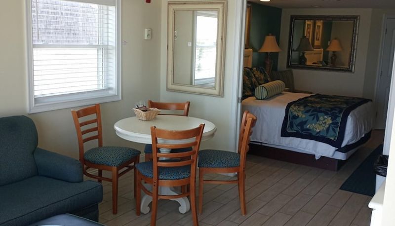 Apartment - Ocean Club on Smuggler's Beach