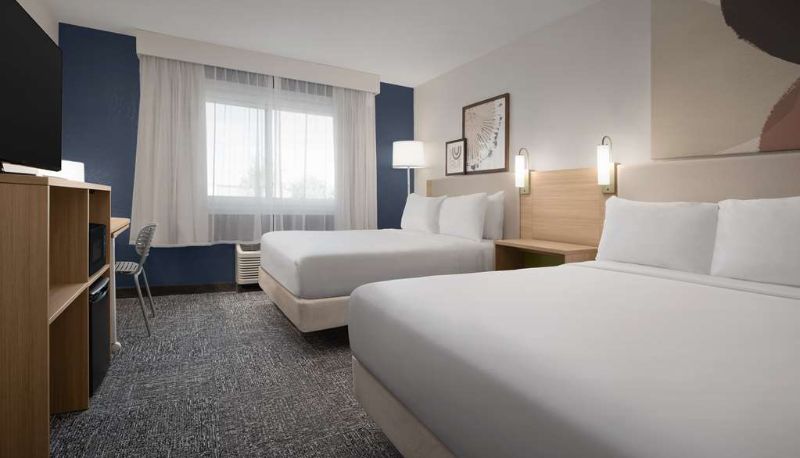 Room - Spark by Hilton San Jose Airport