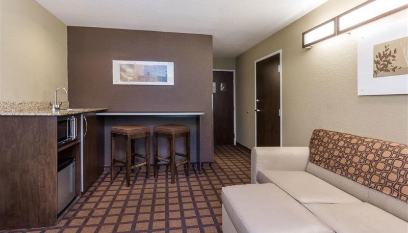 Suite - Microtel Inn & Suites by Wyndham Jacksonville Airport