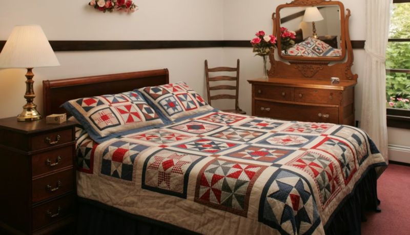 Zimmer - Inn at Creek Street