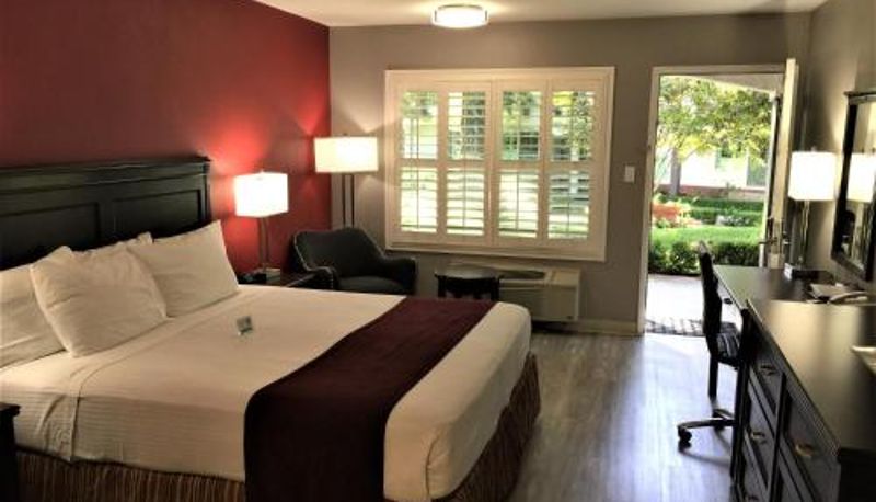 Zimmer - Laguna Hills Lodge-Irvine Spectrum