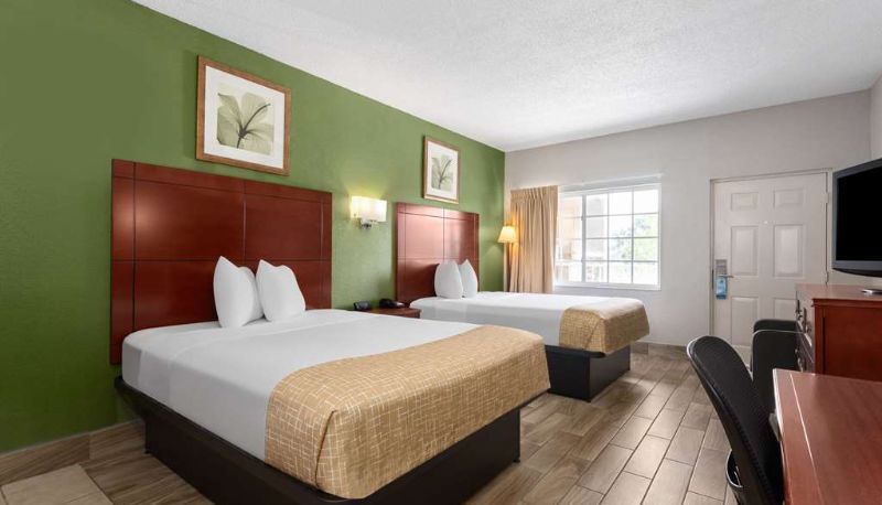 Pokój - Travelodge Suites by Wyndham Lake Okeechobee