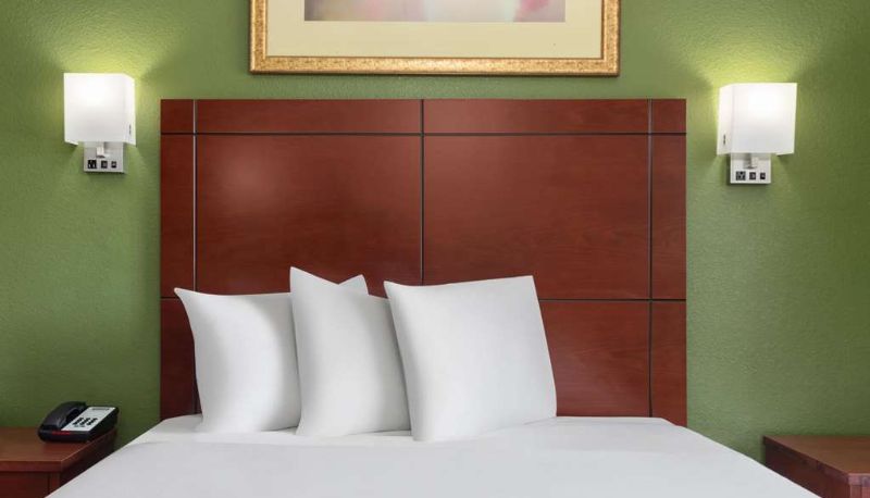 Zimmer - Travelodge Suites by Wyndham Lake Okeechobee
