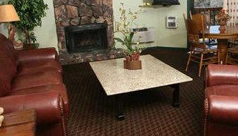 Bar - The Retreat on Charleston Peak