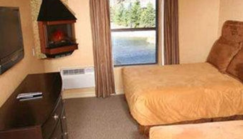 Room - The Retreat on Charleston Peak