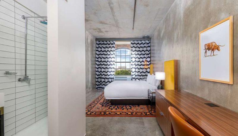 Zimmer - NYLO Dallas Plano Hotel Tapestry Collection by Hilton