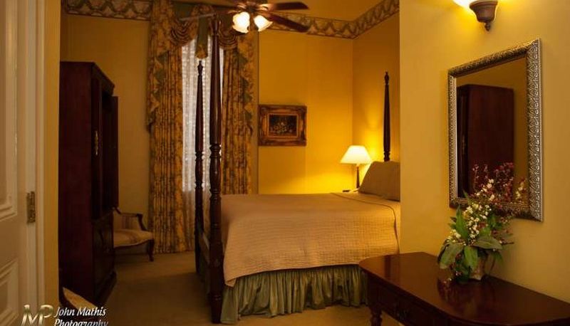 Room - The Eola Hotel