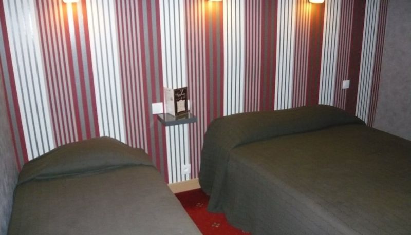 Habitación triple - Cit'Hotel Saint Jacques