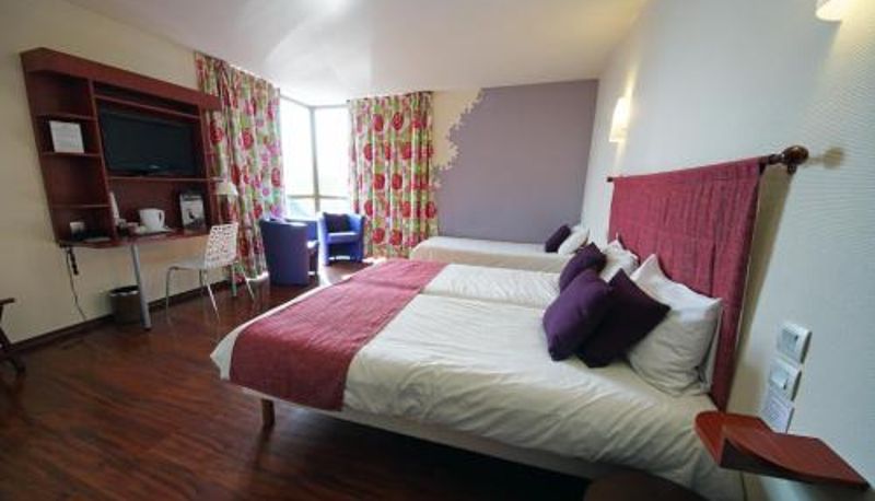 Información - L'HÔTEL de CHARTRES Logis