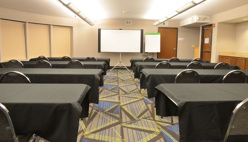 Sala riunioni - Holiday Inn Express WATERLOO-CEDAR FALLS by IHG