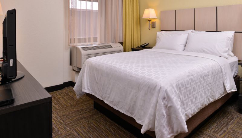Room - Candlewood Suites TERRE HAUTE by IHG