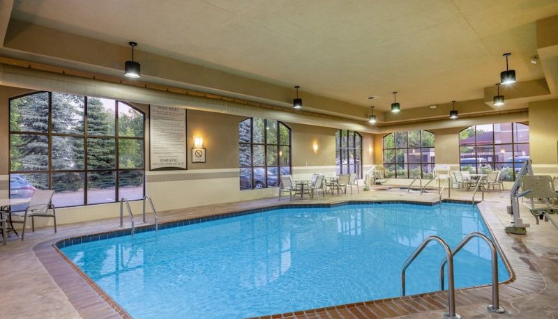プール - Staybridge Suites MILWAUKEE AIRPORT SOUTH by IHG