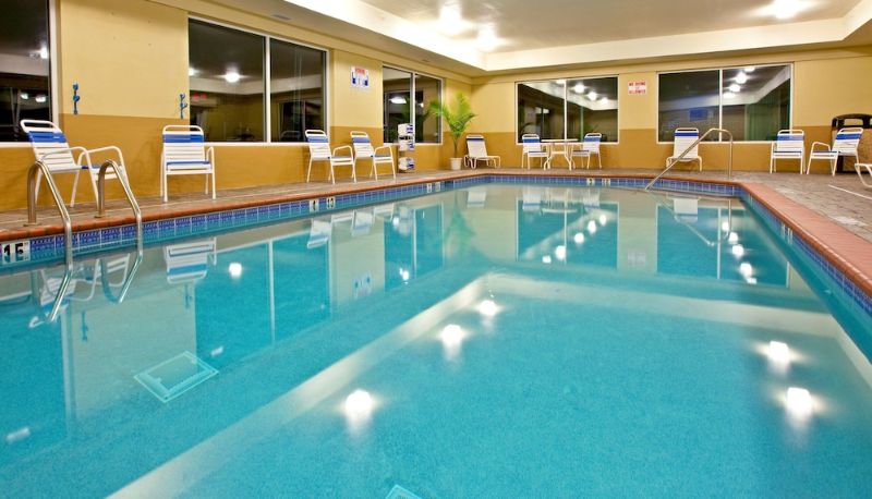 Piscine - Holiday Inn Express & Suites LEXINGTON DTWN AREA-KEENELAND by IHG